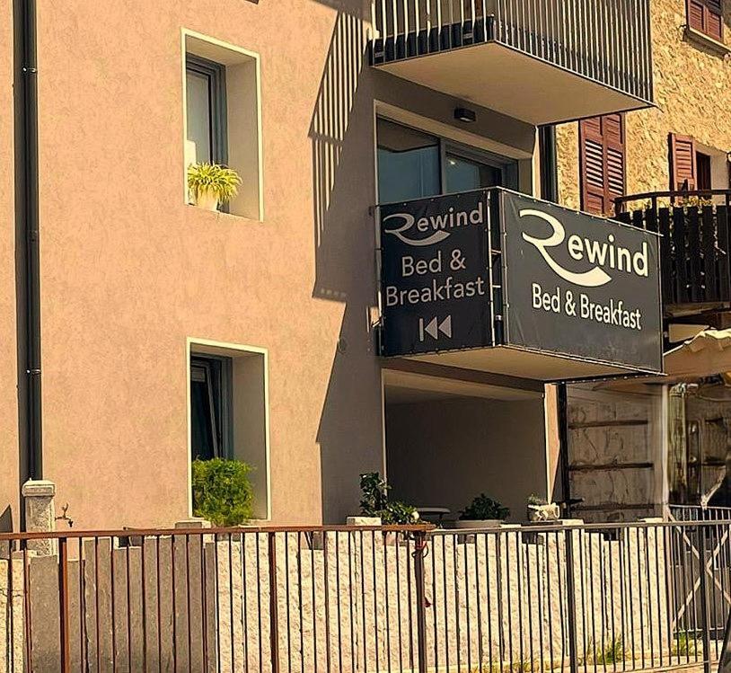 Rewind Hotel Temù Екстериор снимка